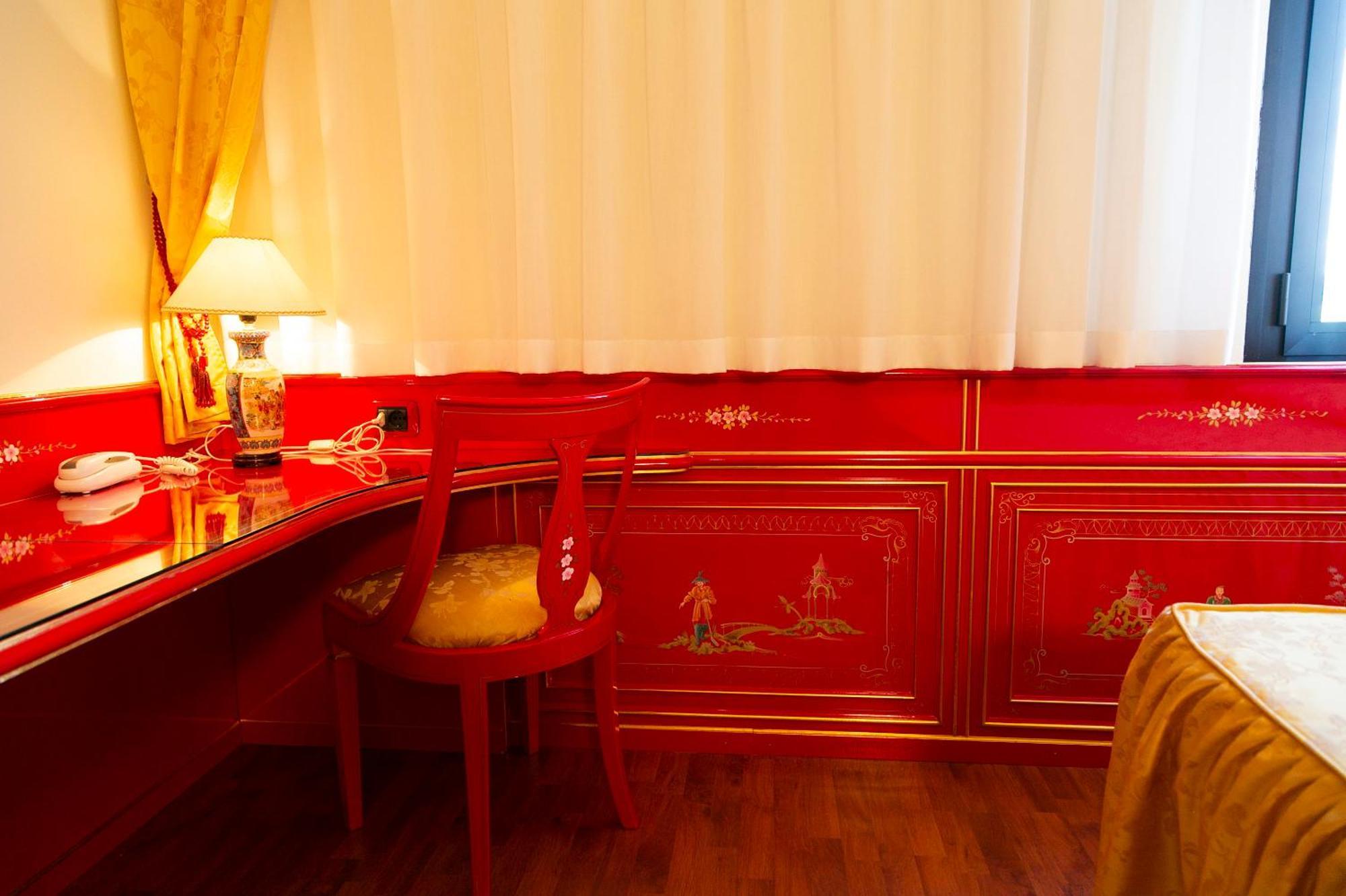 Melas Hotel ميرات المظهر الخارجي الصورة