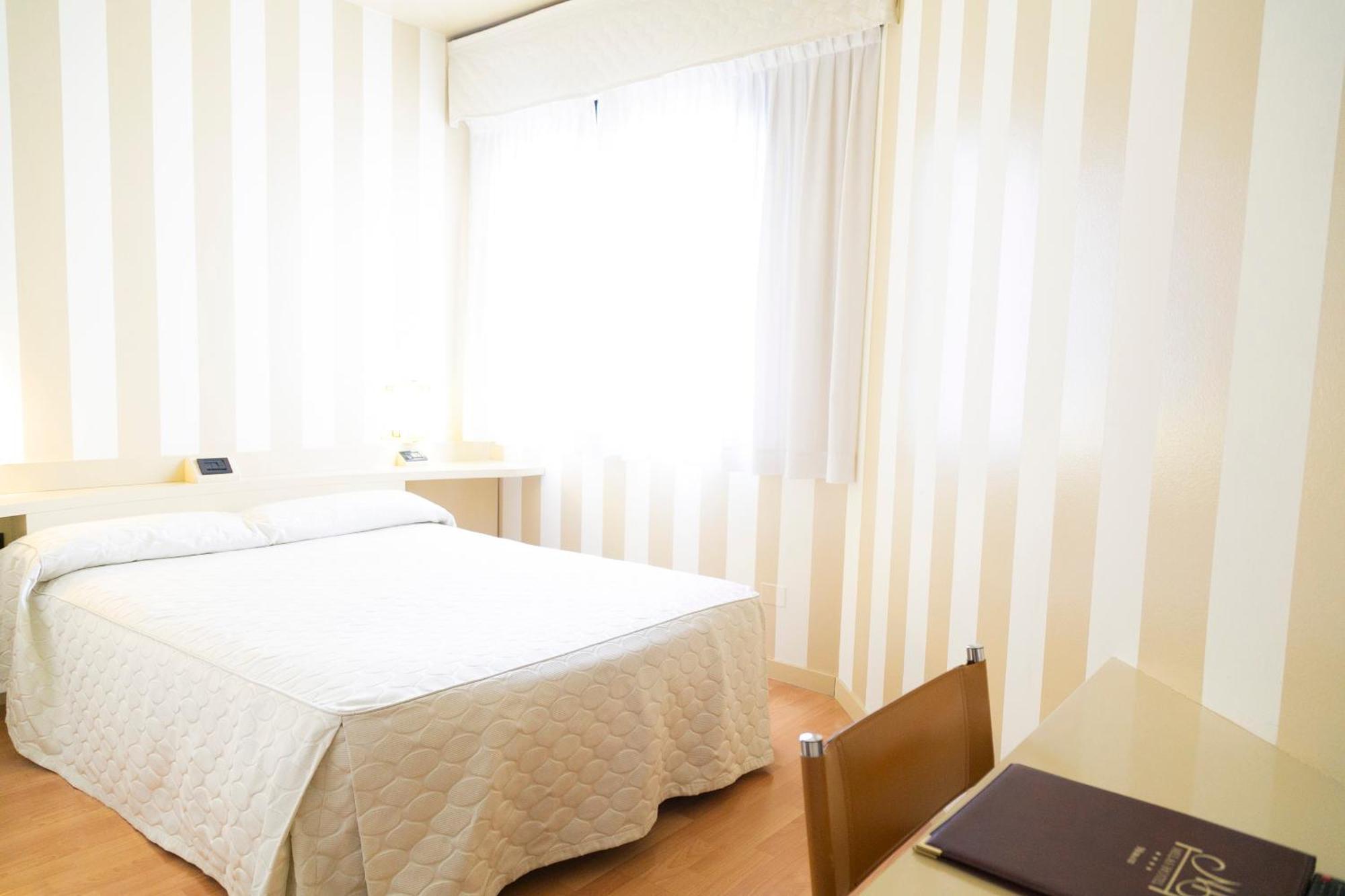 Melas Hotel ميرات المظهر الخارجي الصورة