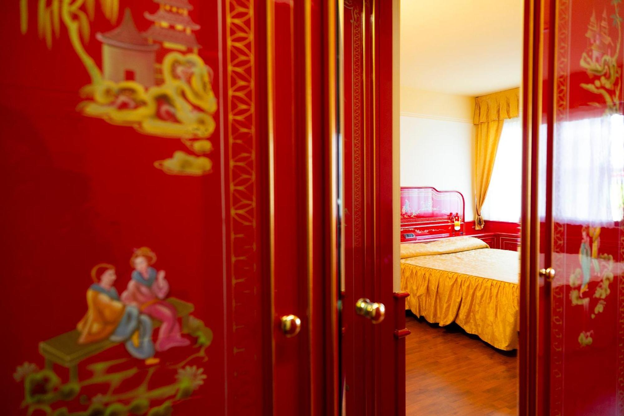 Melas Hotel ميرات المظهر الخارجي الصورة