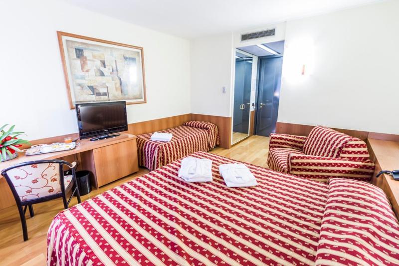 Melas Hotel ميرات المظهر الخارجي الصورة