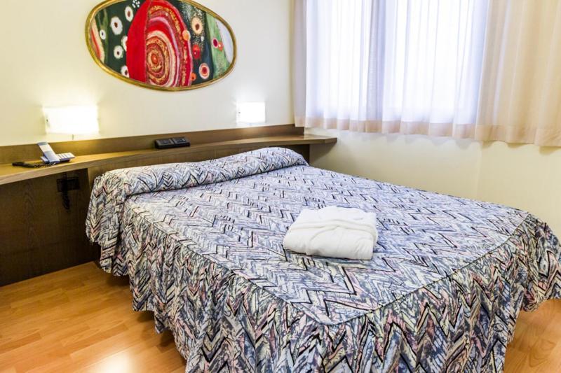 Melas Hotel ميرات المظهر الخارجي الصورة